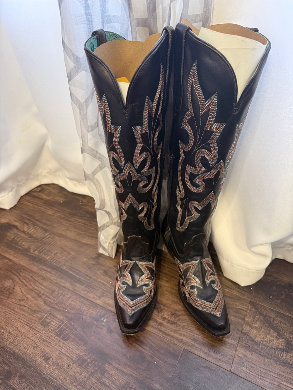 Black Leather Embroidered Western Cowboy Boots size 8